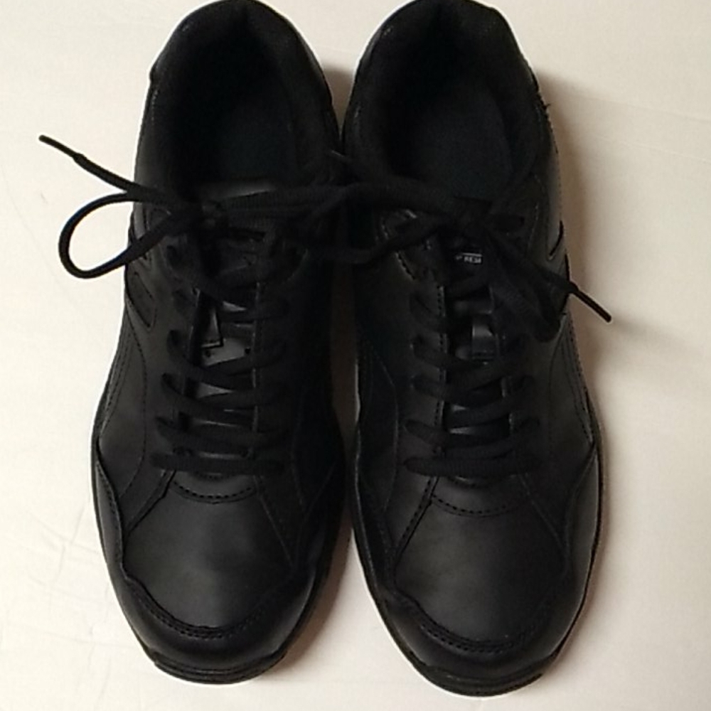Non slip work shoe SRMAX Black sneakers sz8